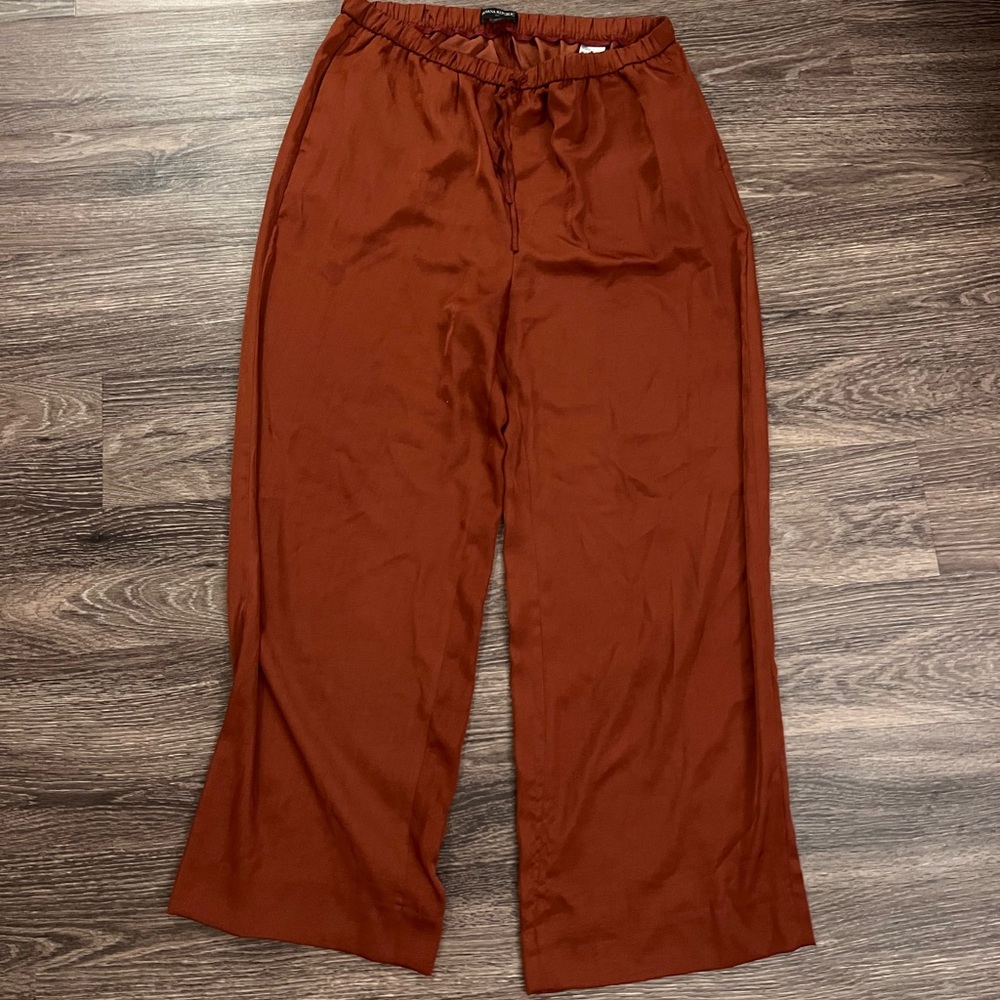 Banana Republic Factory Satin Flowy pant